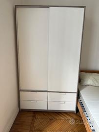 Armadio e cassettiera Ikea in perfetto stato