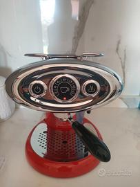 Macchina caffè Illy