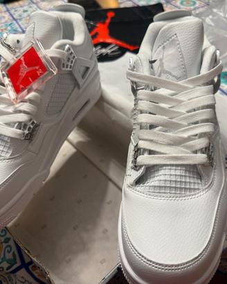 Nike Air Jordan 4 Retro