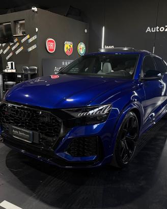 Audi Q8 RS TFSI V8 quattro tiptronic