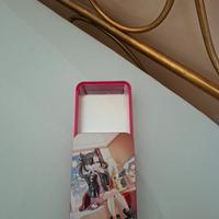 Tin Pokemon vuota con figura in rilievo