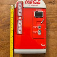 Scatola in latta Coca-Cola -Design distributore
