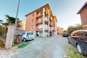 Ampio appartamento con basse spese condominiali