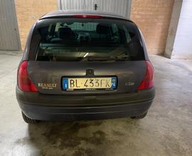 RENAULT Clio - 2000