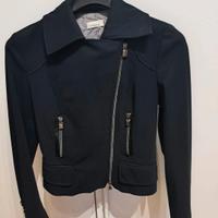 Giacca corta Pinko nera-elegante e ben strutturata