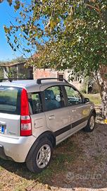 Panda ibrida metano e benzina