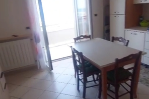 Appartamento arredato vista mare