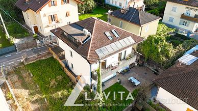 Villa bifamiliare a Laives