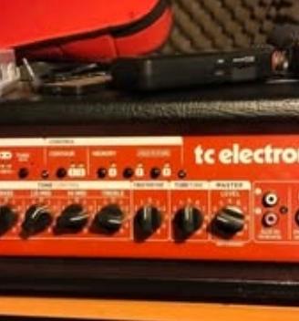 Testata e cassa per basso