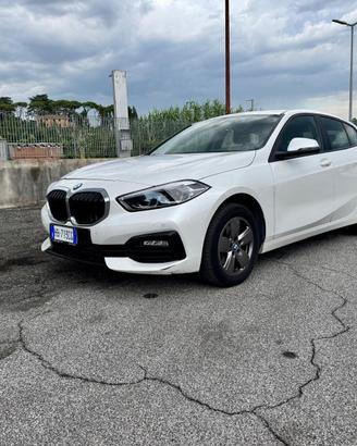 Bmw 116 116d 5p. Advantage