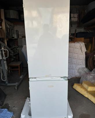 Frigo ad incasso Hotpoin ARISTON