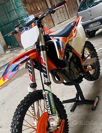 Ktm sxf 250 4t