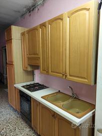 Cucina BERLONI  350€.