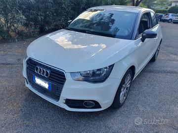 Audi A1 1.6 Tdi 90 cv-Anno 2013