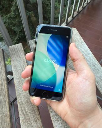 iPhone SE 2ª Generazione 128GB e cover trasparente