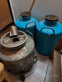 Contenitori per olio di oliva