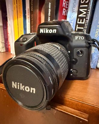 NIKON F70 Reflex analogica 35mm + 28-80 + 70-210