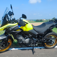 SUZUKI V-STROM 650 XT Giallo