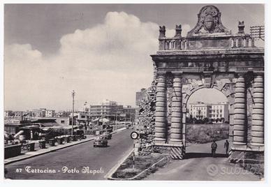Cartolina di Terracina (LT) - Porta Napoli