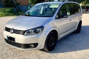 Touran 1.4 metano del 2011 OK NEOPATENTATI