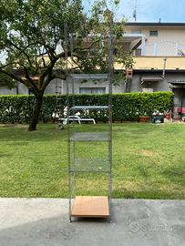 Scansia in  legno e ferro