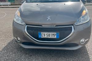 Peugeot 208 1.4 hdi