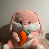 Peluche coniglietto rosa gigante con carota