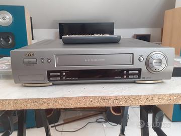 Videoregistratore JVC HR-J700 con telecomando