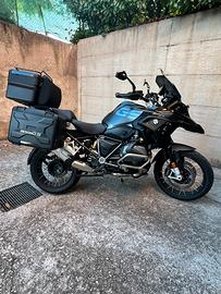 Bmw r 1250 gs tripleblack