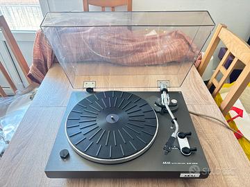 Akai AP 100 giradischi