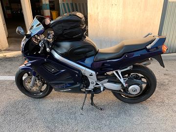 Honda VFR750F