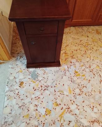 mobiletto arte povera 