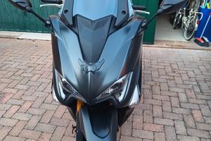 scooter Tmax 530