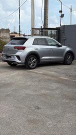 Volkswagen T-Roc R-Line 2023 – 1.5 TSI 150 CV DSG