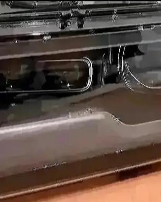 Rolls Royce Cullinan Fari Anteriori