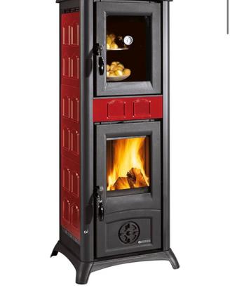 Stufa a legna Nordica con forno
