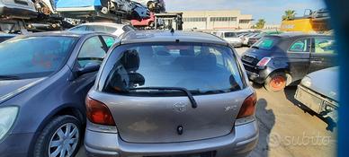TOYOTA YARIS 2003 - PORTELLONE POSTERIORE