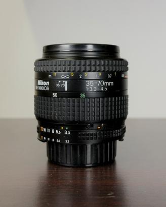 Nikon AF Nikkor 35-70mm f/3.3-4.5