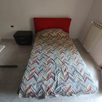Letto e comodino 