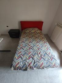 Letto e comodino 