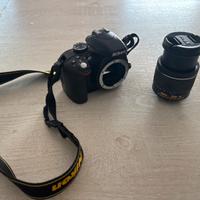 Nikon Reflex d3300 con obiettivo