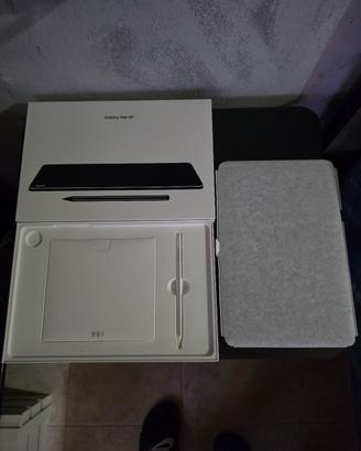 Tablet Samsung Tab s 11 praticamente NUOVO