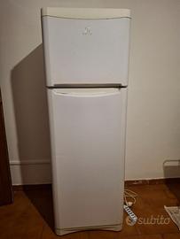 Frigorifero doppia porta Indesit classe A