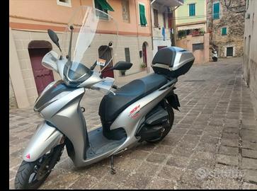 Honda sh 350 sport