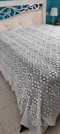 copriletto in filo di cotone bianco 