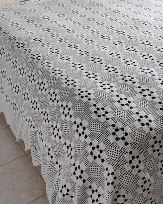 copriletto in filo di cotone bianco 