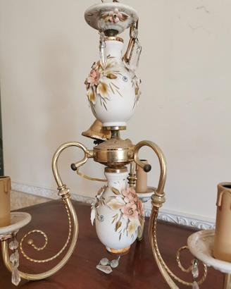Lampadario vintage in ceramica con fiori