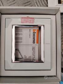 placca 3+3 Axolute BTicino in vetro