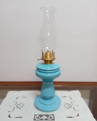 Lampada a Petrolio in opalina