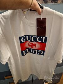 GUCCI - Maglietta Nuova box logo